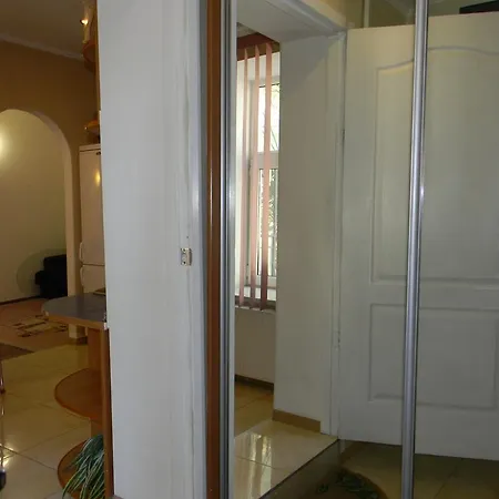 Apartment On Deribasovskaya 18